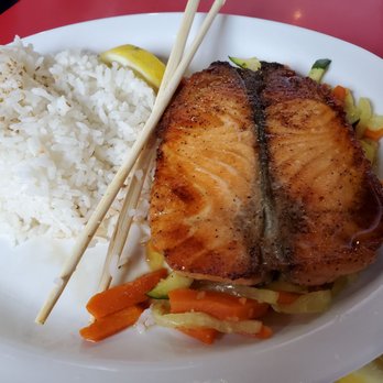 Sushi Hana - Salmon - Sushi Bars Near Me - Albuquerque, New Mexico