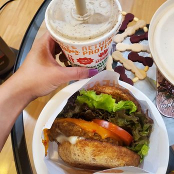 Next Level Burger - Cookies n cream shake Signature burger - Burgers Near Me - San Francisco, California