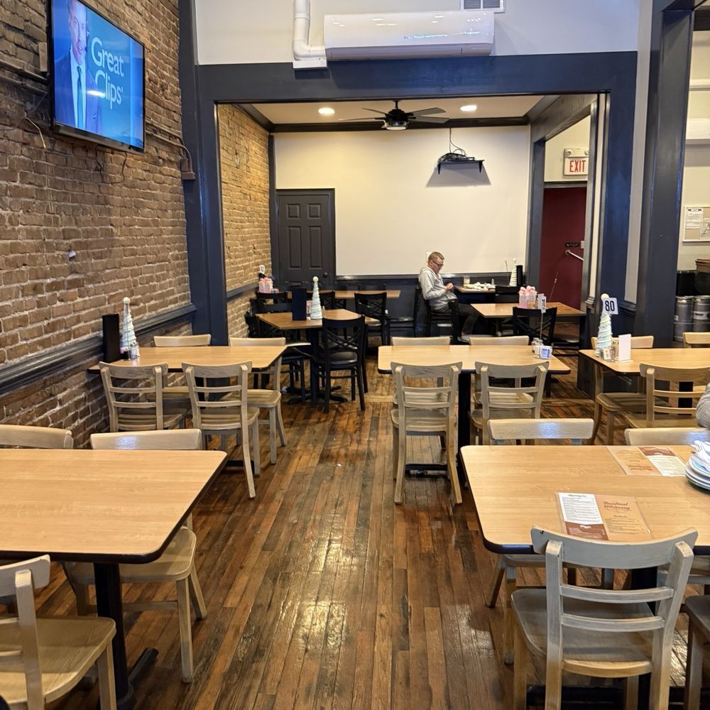 Nautical Whimsey - Front dining area - Italian Near Me - Tupelo, Mississippi