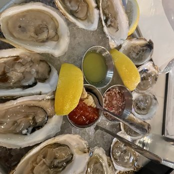 Bootleg Special - Dozen raw oysters - Seafood Near Me - Boston, Massachusetts