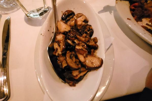 Cameron's Steakhouse by null