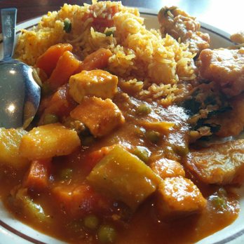 The Great Indian Restaurant - Vegetarian items from the buffet - Indian Near Me - Moline, Illinois