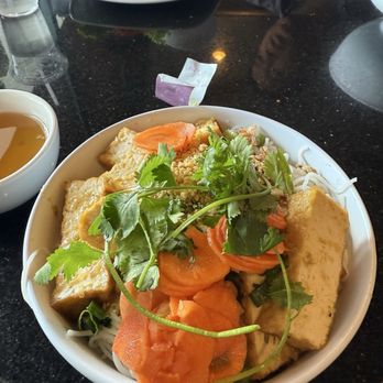 Vietnamese Cafe - Tofu noodle bowl - Vietnamese Near Me - Thornton, Colorado