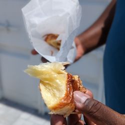 Bakery-X - Cheese croissant