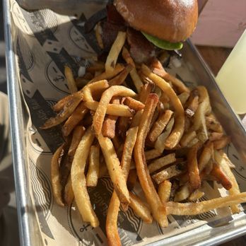 Willie's Beach Bar - Willie's burger with fries - Bars Near Me - Grand Bend, Ontario Willie's Beach Bar - Willie's burger with fries - Bars Near Me - Grand Bend, Ontario