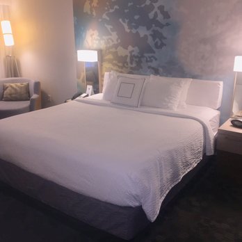 Courtyard by Marriott Cleveland Airport North - Clean and comfortable bed in my room. - Hotels Near Me - North Olmsted, Ohio Courtyard by Marriott Cleveland Airport North - Clean and comfortable bed in my room. - Hotels Near Me - North Olmsted, Ohio