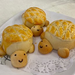 Turtle - BBQ Pork Pineapple Bun Turtle - BBQ Pork Pineapple Bun