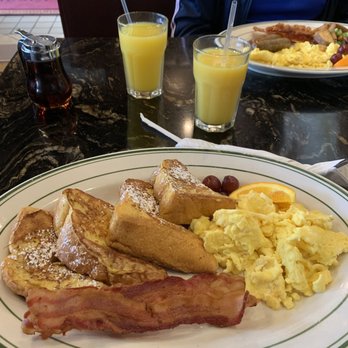Time Square Diner - Diners Near Me - Melbourne, Florida