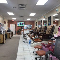 Pro Nail - Nice & clean nail salon with 2 cute kiddie chairs.