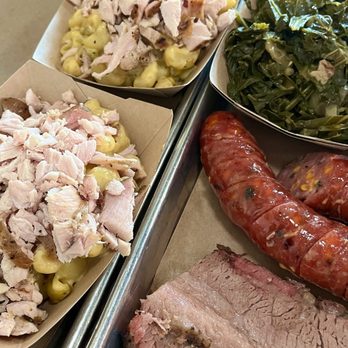 Heim Barbecue - Loaded Mac & Cheese w/ turkey, Collard Greens, Jalapeño Cheddar Sausage, & Brisket - Barbeque Near Me - Fort Worth, Texas