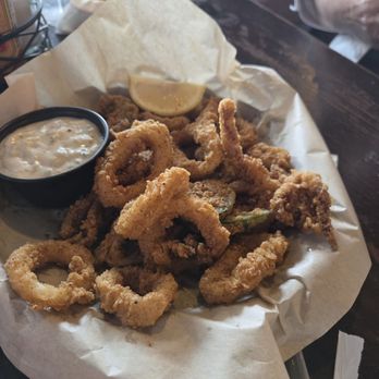 Pop's Public House - New American Near Me - Gilroy, California