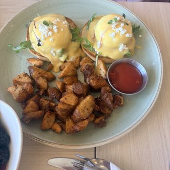 Orchid Brunch - Traditional Benedict's - Breakfast & Brunch Near Me - Livonia, Michigan