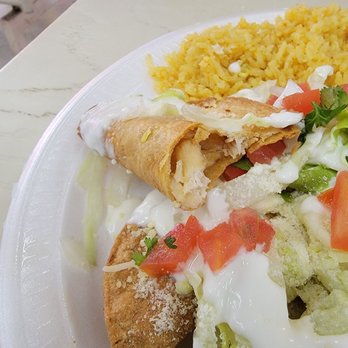 Tacontento - Tacos de Pollo - Mexican Near Me - Lynwood, California