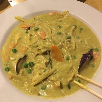 Sweet Rice - Green curry chicken - Thai Near Me - Oak Harbor, Washington