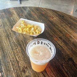 Pour Bros Taproom - Wake Frost Hammer And Popcorn