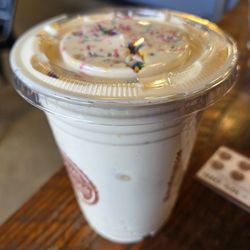 Social Burger - Birthday cake shake