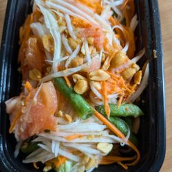 Tarntip Thai Cuisine - Papaya salad