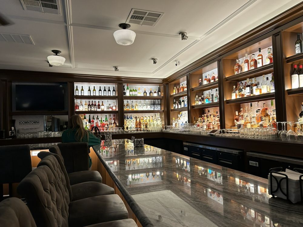 Mae Daly’s - Photo 2