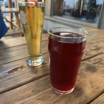 Santiam Brewing - Brewpubs Near Me - Salem, Oregon Santiam Brewing - Brewpubs Near Me - Salem, Oregon