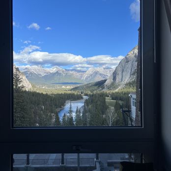 Fairmont Banff Springs - Hotels Near Me - Banff, Alberta Fairmont Banff Springs - Hotels Near Me - Banff, Alberta