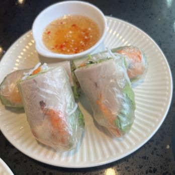 Lá Sen Vietnamese Cuisine - Saigon Roll - Vietnamese Near Me - Toronto, Ontario Lá Sen Vietnamese Cuisine - Saigon Roll - Vietnamese Near Me - Toronto, Ontario