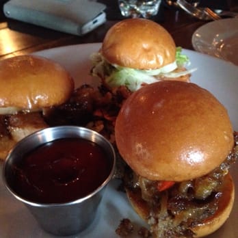 The Citizen - Sliders! - Gastropubs Near Me - Boston, Massachusetts