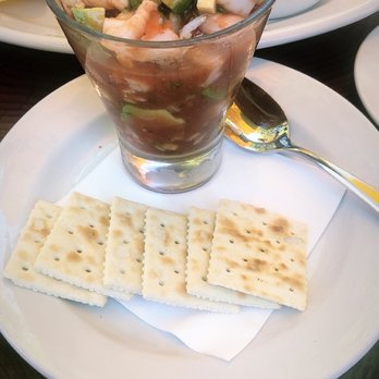Rutherford Grill - Crab & shrimp cocktail - American Near Me - Rutherford, California