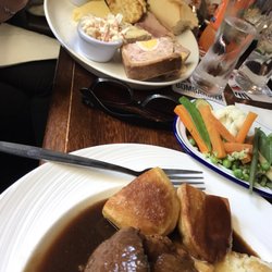 George - Sunday Roast + ploughman