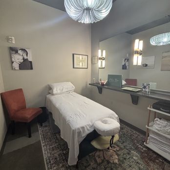 Pelvic Wise Physical Therapy - Physical Therapy Near Me - Austin, Texas