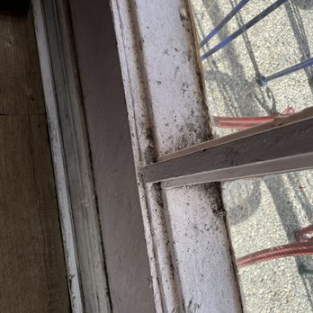 Annachikadai - Dirt on window next to the dining tables - Indian Near Me - Mountain View, California