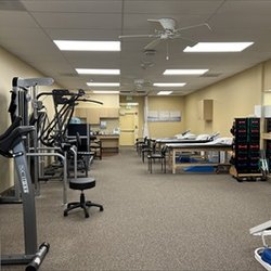 Select Physical Therapy - Pinecrest