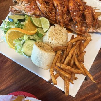 Mariscos Pacifico Nayarit - Red Snapper - Seafood Near Me - Knoxville, Tennessee
