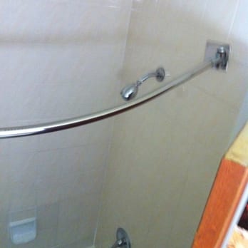 Bay Bridge Inn - Shower with no shower curtain....yep - Hotels Near Me - San Francisco, California Bay Bridge Inn - Shower with no shower curtain....yep - Hotels Near Me - San Francisco, California