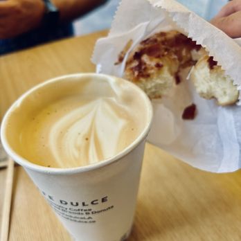 Cafe Dulce - Dulce latte - Coffee & Tea Near Me - Los Angeles, California