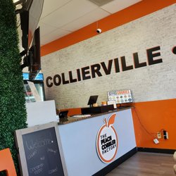 Peach Cobbler Factory- Collierville - Entryway