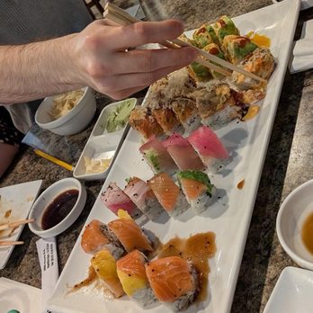 Maru Sushi Bar - Sushi Bars Near Me - Los Angeles, California