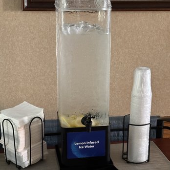 Comfort Inn At Thousand Hills - They always have cold fresh ice water - Hotels Near Me - Branson, Missouri Comfort Inn At Thousand Hills - They always have cold fresh ice water - Hotels Near Me - Branson, Missouri