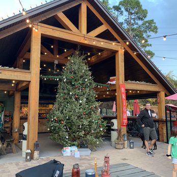 BrewHound Dog Park + Bar - Patio - Dog Parks Near Me - Neptune Beach, Florida
