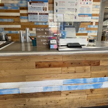 Toasted Mallow - Plenty of flavors to choose from! Toasted Mallow offers shakes, smoothies & hot chocolate. - Desserts Near Me - Gilbert, Arizona Toasted Mallow - Plenty of flavors to choose from! Toasted Mallow offers shakes, smoothies & hot chocolate. - Desserts Near Me - Gilbert, Arizona