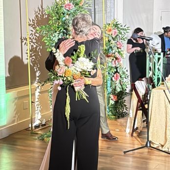Planned by KD - Floral arches, happy tears, wedding planner, bouquet dedication - Wedding Planning Near Me Planned by KD - Floral arches, happy tears, wedding planner, bouquet dedication - Wedding Planning Near Me