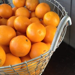Bistro Bromma - Färskpressad apelsinjuice på riktigt!