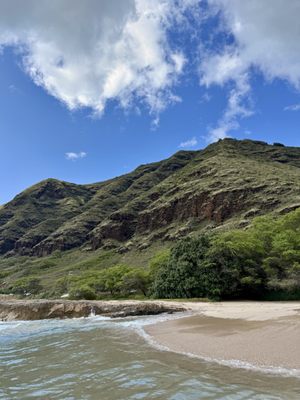 Mākua Beach by null