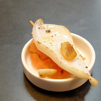 Vinothec Compass - baby squid, tomato and garlic - Beer, Wine & Spirits Near Me - London, XGL