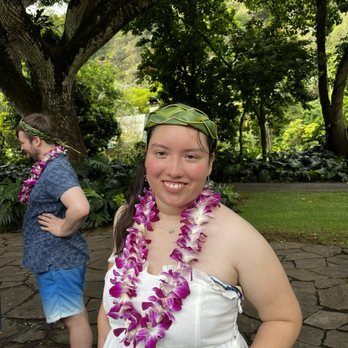 Toa Luau - Weaving headbands at the Luau - Cultural Center Near Me - Haleiwa, Hawaii Toa Luau - Weaving headbands at the Luau - Cultural Center Near Me - Haleiwa, Hawaii