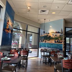 Istanbul Cuisine Southlake - Seating area