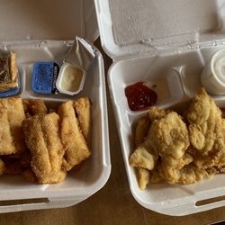 Kelly Lakeside Restaurant - Haddock and walleye
