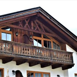 Hotel Ferienhaus Fux - Our top floor room with a balcony