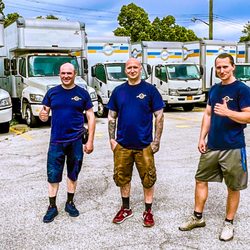 Excellent Quality Movers - Professional moving team