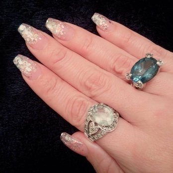 That Salon - Nails by Weezie at That Salon - Hair Salons Near Me - Exeter, California