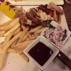 Chiquito - Southern fried chicken with BBQ pulled pork